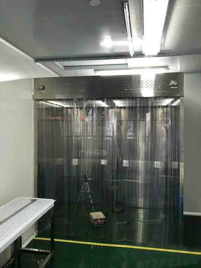 負壓稱量罩結(jié)構(gòu)圖由初效、中效、高效、風機等部件組成 負壓稱量罩結(jié)構(gòu)圖由初效、中效、高效、風機等部件組成