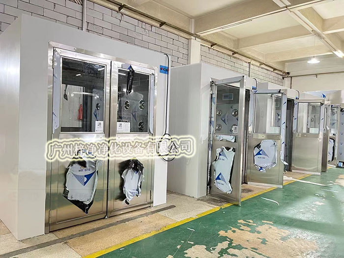 風(fēng)淋室的類型繁多，不同類型的風(fēng)淋室適用于不同的場合和需求