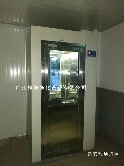 烤漆單人風淋室圖片側(cè)面 烤漆單人風淋室圖片側(cè)面